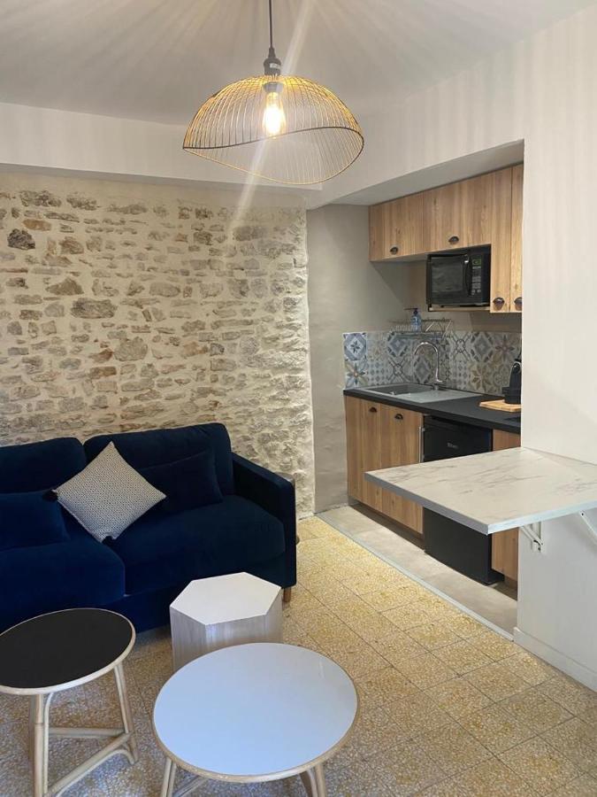 Ferienwohnung La Tour 2: Appart Neuf Au Coeur De La Petite Venise LʼIsle-sur-la-Sorgue Exterior foto